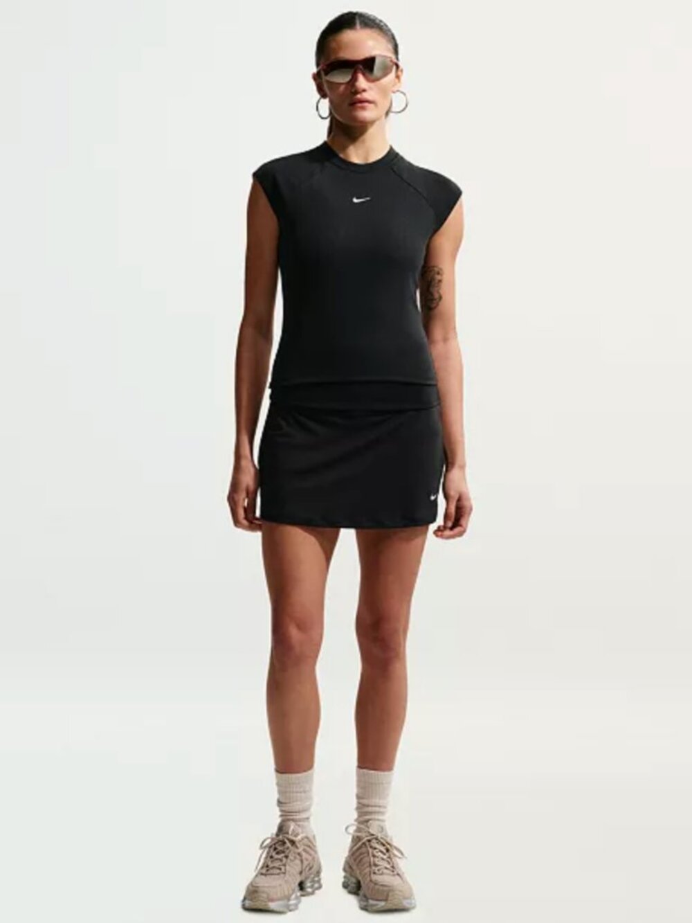 NWT Nike Womens Sportswear Chill Knit Mid-Rise Tight Ribbed Skort